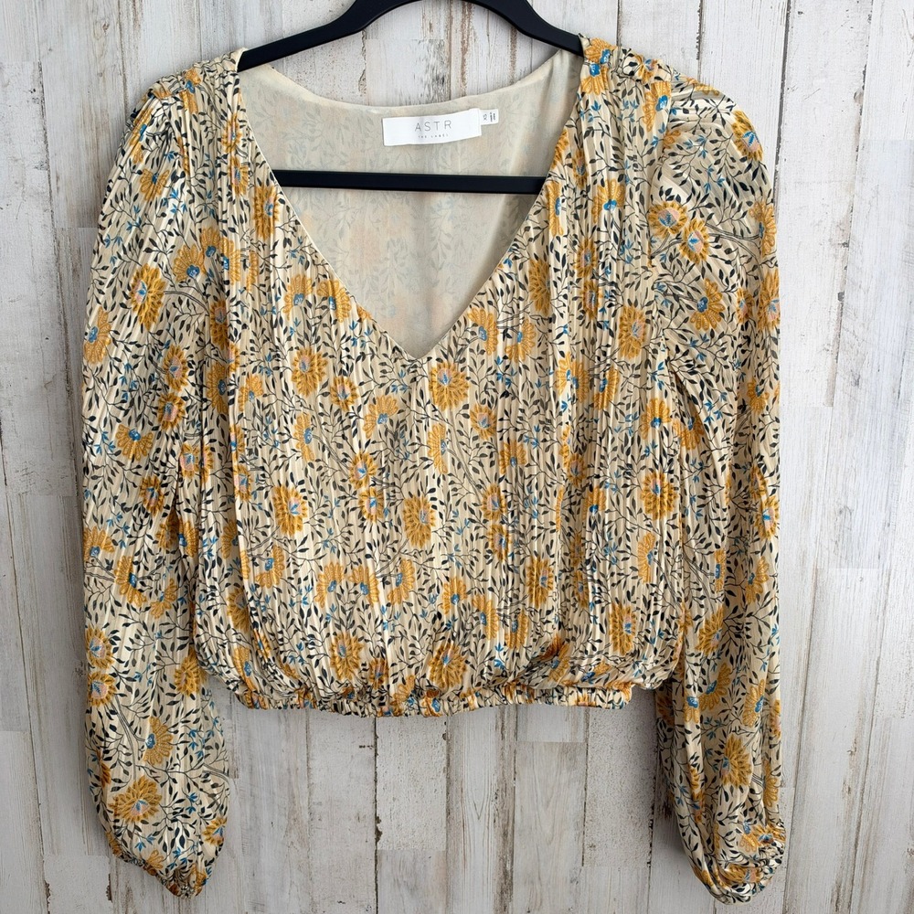 ASTR The Label Blouse XS Yellow Fall Floral Pleated Smocked Bubble Crop Top Boho